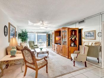 2901 Victoria Circle