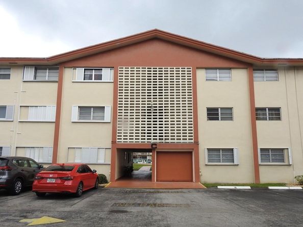 5300 Washington St C213, Hollywood FL 33021