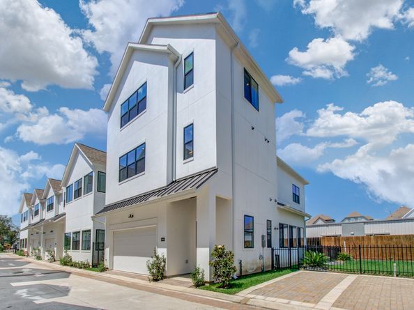 1653 Bingle Road, Houston TX 77055