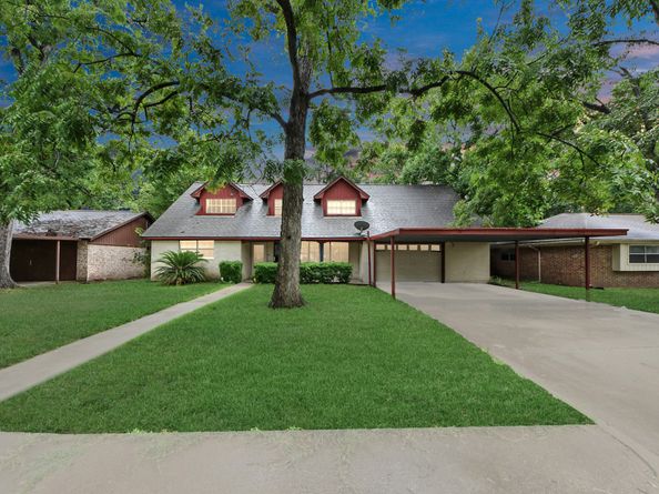 1013 Stevens Avenue, Conroe TX 77301