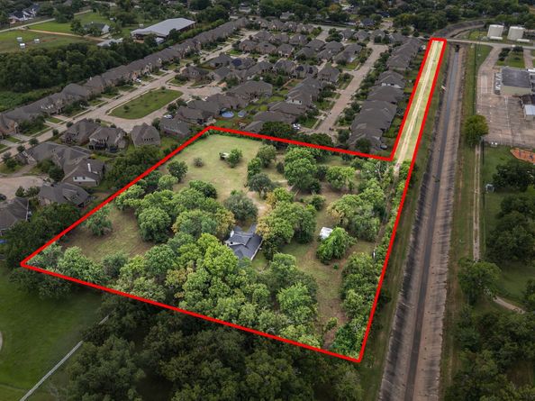 1550 Pitts Road, Richmond TX 77406
