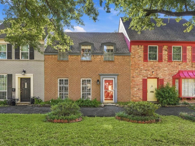 5204 Arboles Drive 10, Houston TX 77035