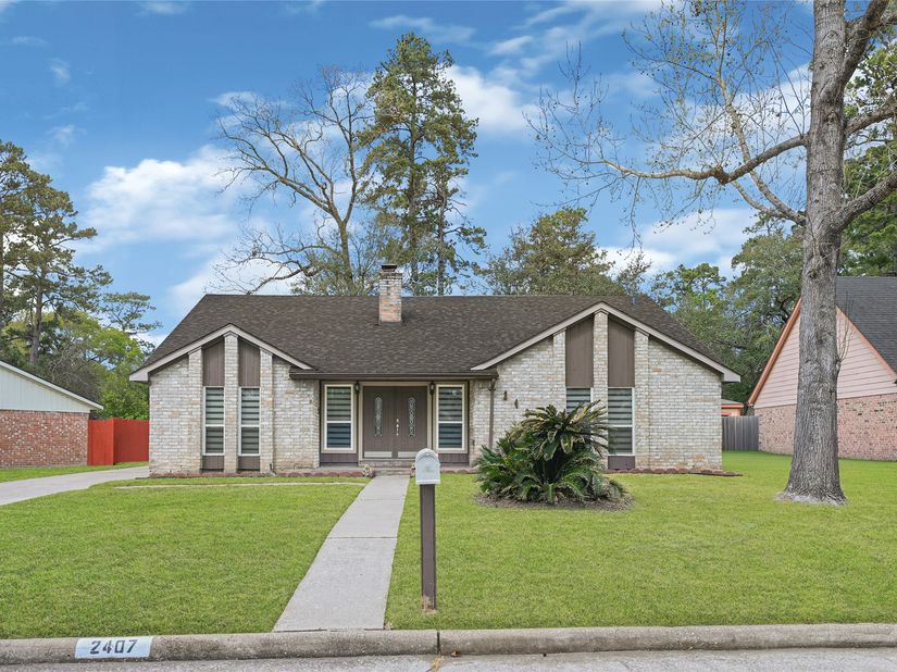 2407 Rambling Brook Drive, Spring TX 77373