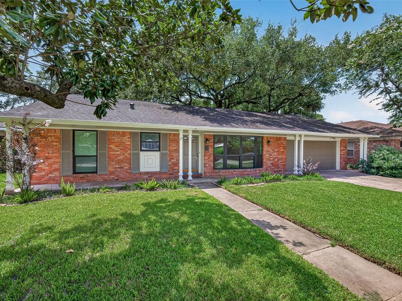 4617 Waycross Drive, Houston TX 77035