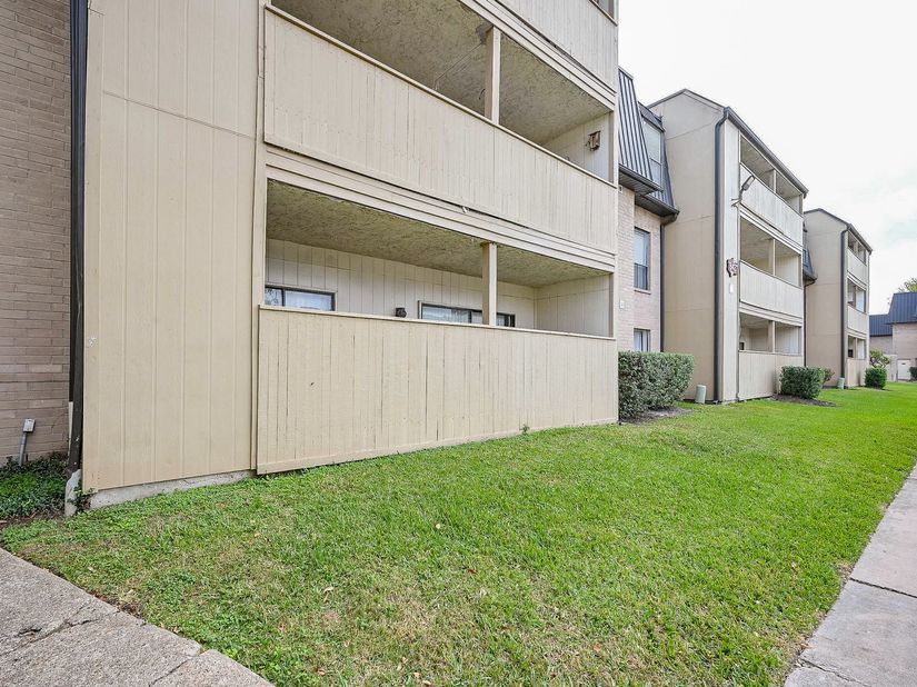 8427 Hearth Drive Drive 2, Houston TX 77054