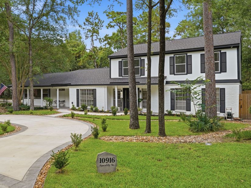 10916 Fawnlily Street, The Woodlands TX 77380
