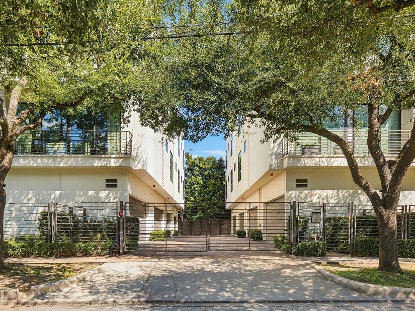 1004 California Street 203, Houston TX 77006