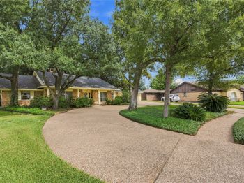 203 Ballantrae Lane