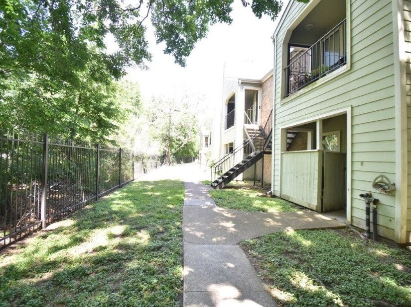 6602 Harbor Town Drive 605, Houston TX 77036