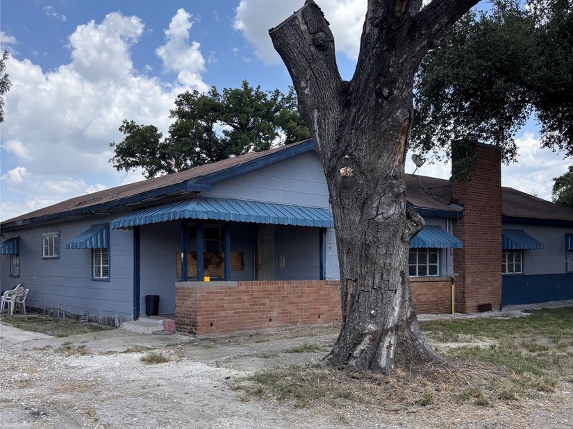 7805 Almeda Genoa Road, Houston TX 77075