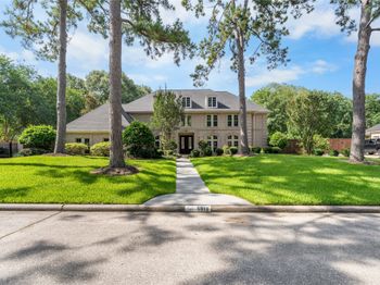 5918 Elmwood Hill Lane