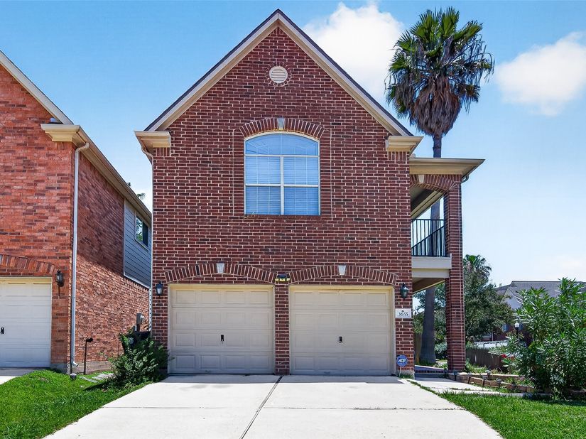 3655 Royal Royce Drive, Houston TX 77042