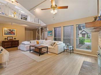 2229 Broadlawn Drive