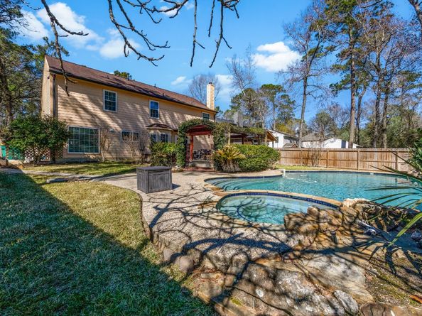 30 Eagle Rock Pl, The Woodlands TX 77381