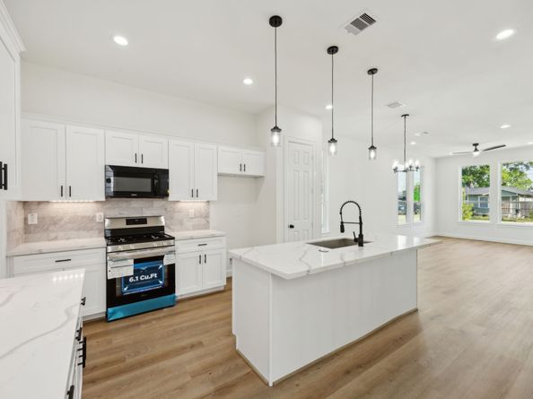 418 Delaware st, Houston TX 77029