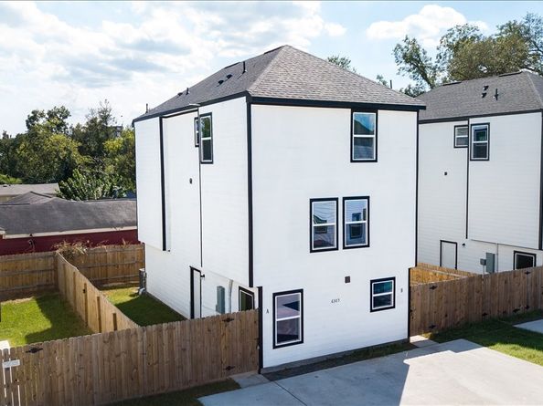 6305 Sandra Street, Houston TX 77028