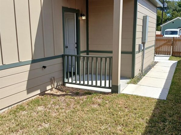 6426 Calhoun Road, Houston TX 77021