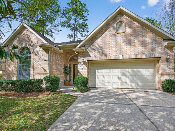 22 W Windsor Hills Circle, Conroe TX 77384