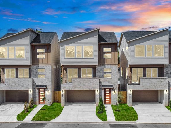 322 E 35 Th street, Houston TX 77018