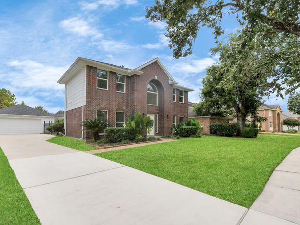6502 Oakburl Court, Sugar Land TX 77479