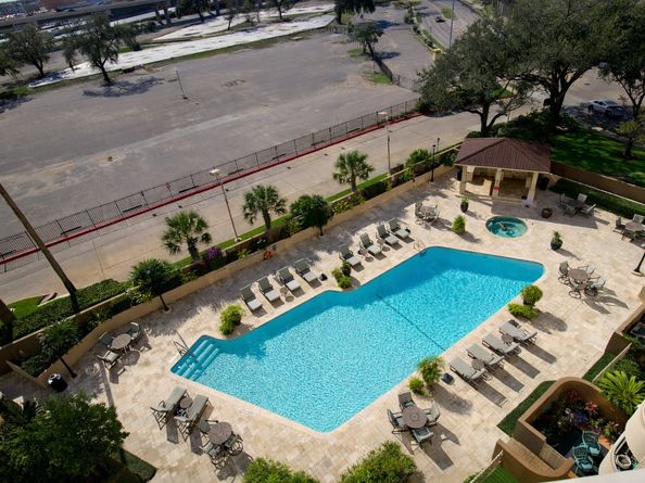 3525 Sage Road 718, Houston TX 77056