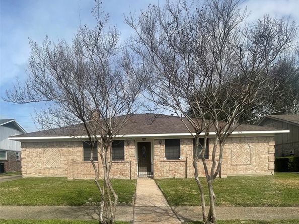 12011 Chessington Drive, Houston TX 77031