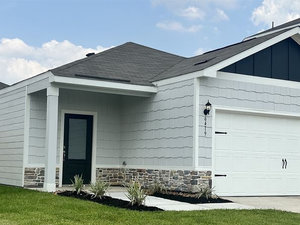 6419 Winter Elm Street, Houston TX 77048