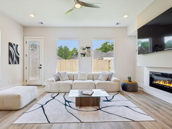 3722 Nathaniel Brown Street, Houston TX 77021