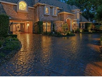 2819 Cedar Woods Place