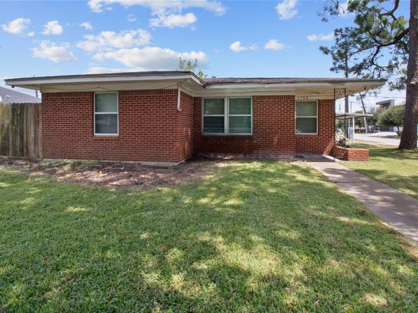 5702 Wood Creek Way, Houston TX 77017