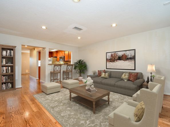 5244 Arboles Drive 6, Houston TX 77035