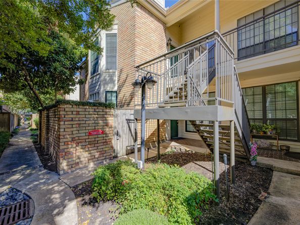 4000 Purdue Street 118, Houston TX 77005