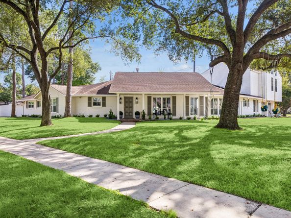 3633 Sun Valley Drive, Houston TX 77025