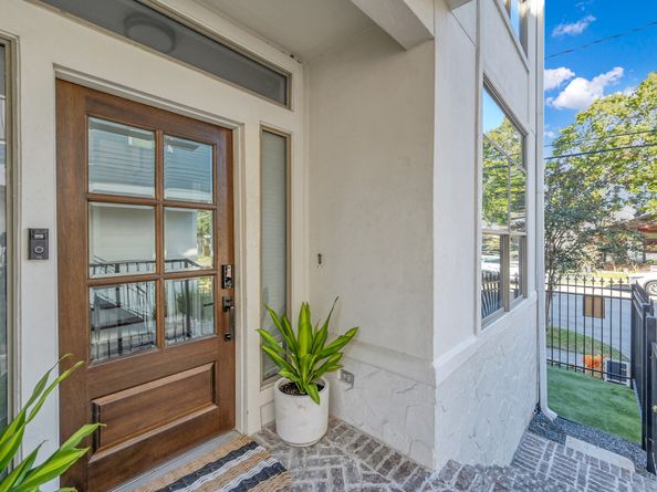 1328 W 23rd Street A, Houston TX 77008