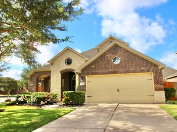 17303 Aldenwilds Lane