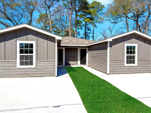 7925 Way Street, Houston TX 77028