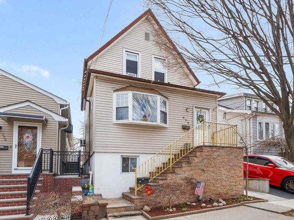 774 8th St, Secaucus NJ 07094