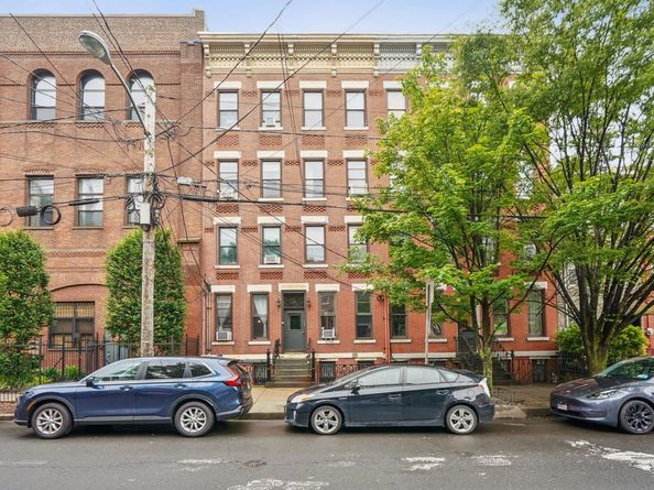 315 Pavonia Ave 3, Jersey City NJ 07302