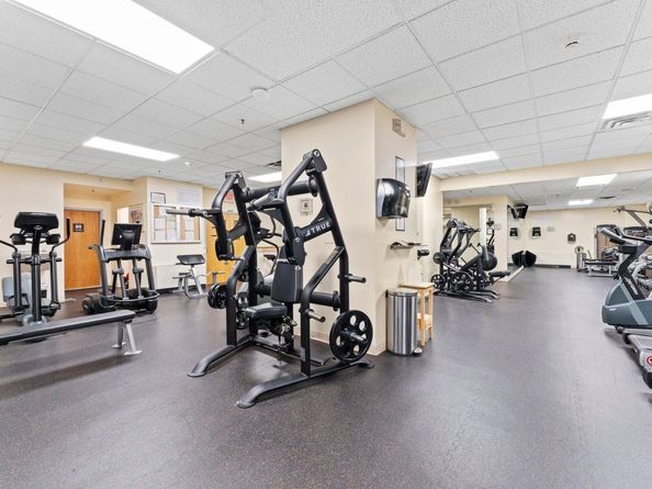 6040 Blvd East MA, West New York NJ 07093