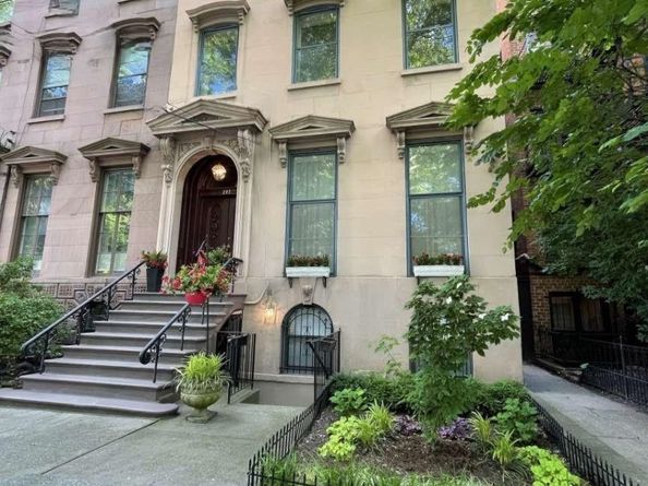 293 York St, Jersey City NJ 07302