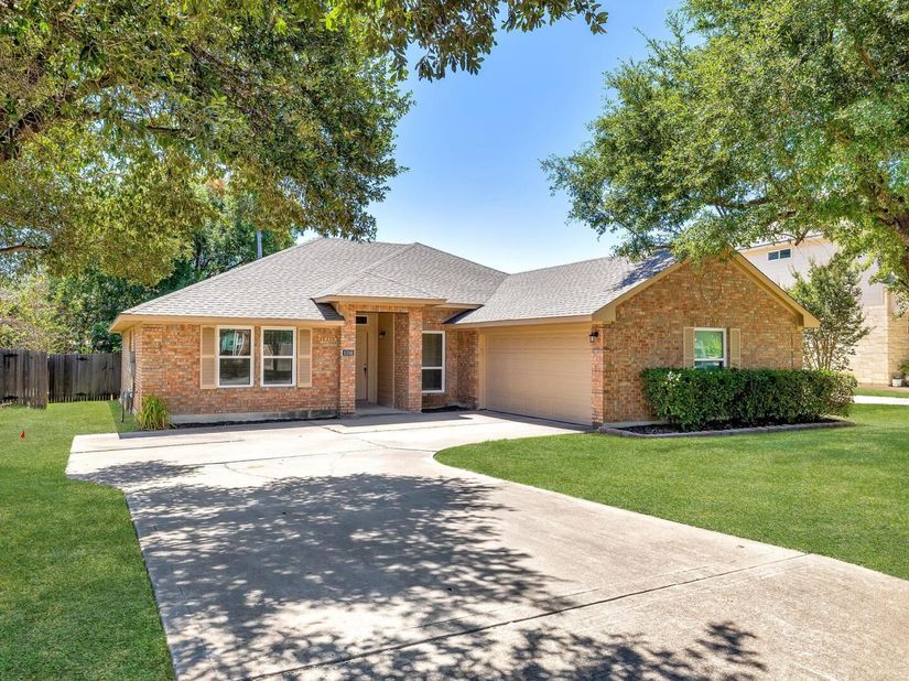 1216 Heppner DR, Cedar Park TX 78613