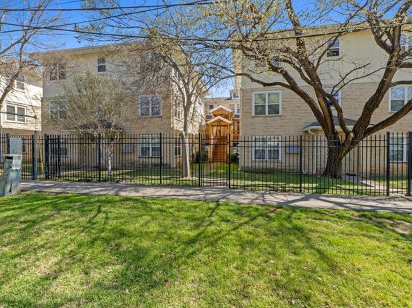 305 E 31st ST 2, Austin TX 78705