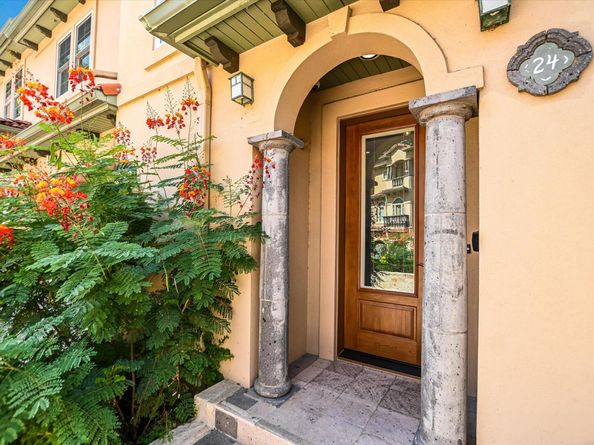 1529 Barton Springs Road RD 24, Austin TX 78704