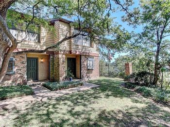 7122 Wood Hollow DR