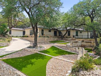 2413 Arion CIR