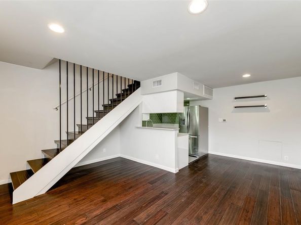 3110 Red River ST 220, Austin TX 78705