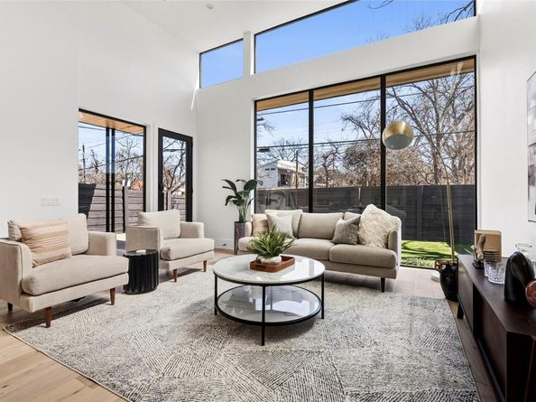 44 Chicon ST 1, Austin TX 78702