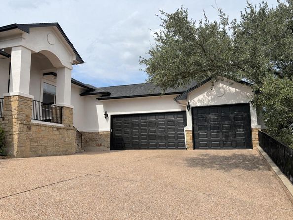 17109 Northlake Hills DR, Jonestown TX 78645