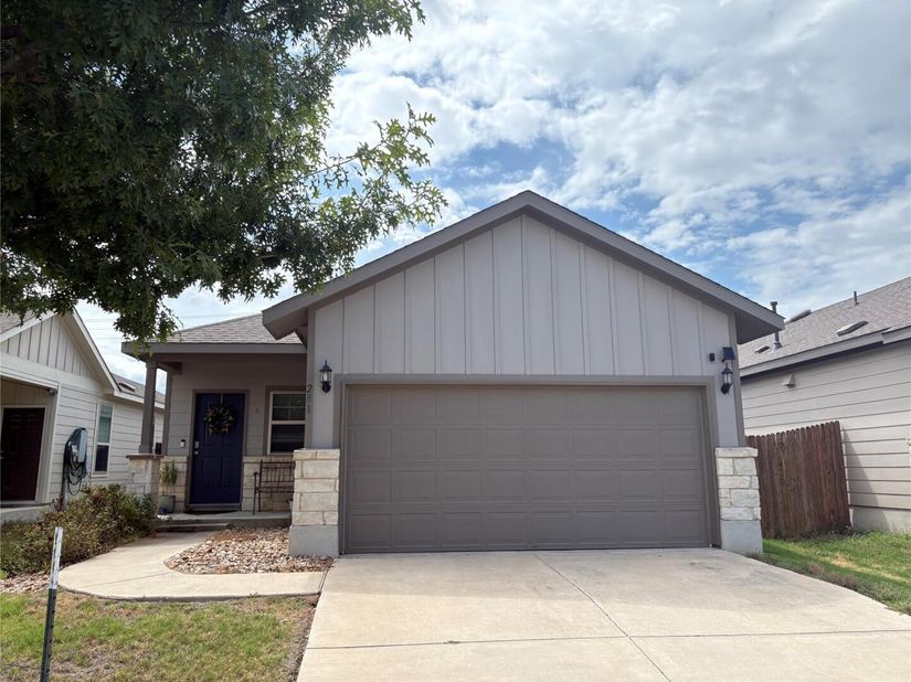 281 La Dera DR, Liberty Hill TX 78642
