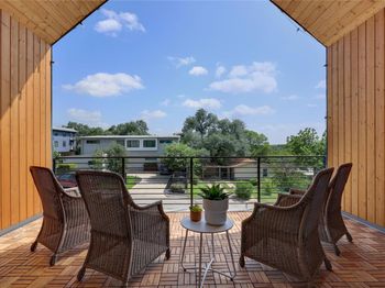 511 South Park DR